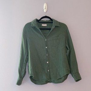 Velvet by Graham & Spencer olive button-down